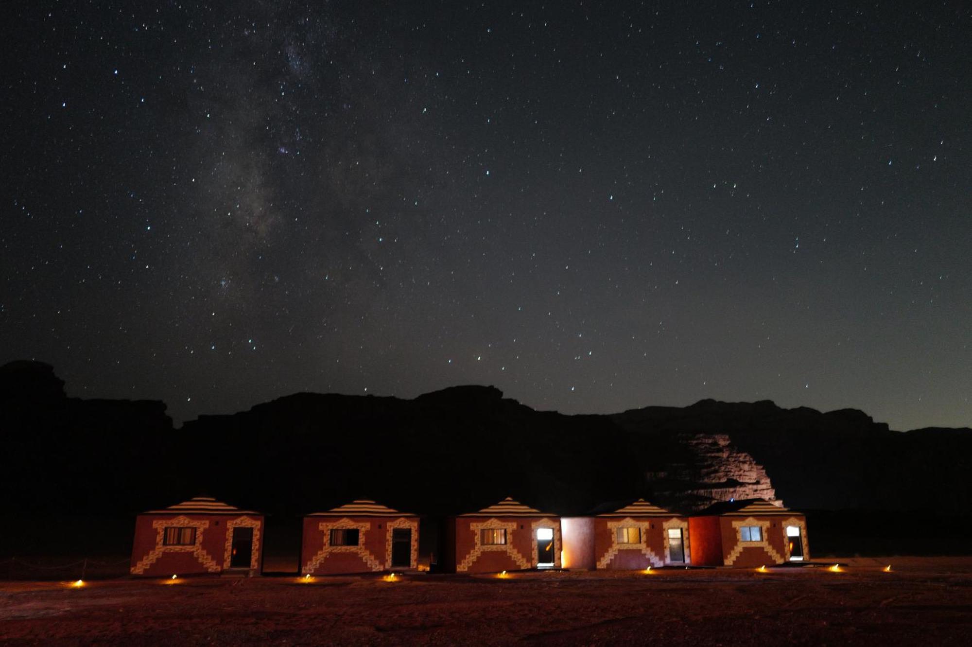 Magic Bedouin Star Hotel Wadi Rum Eksteriør billede