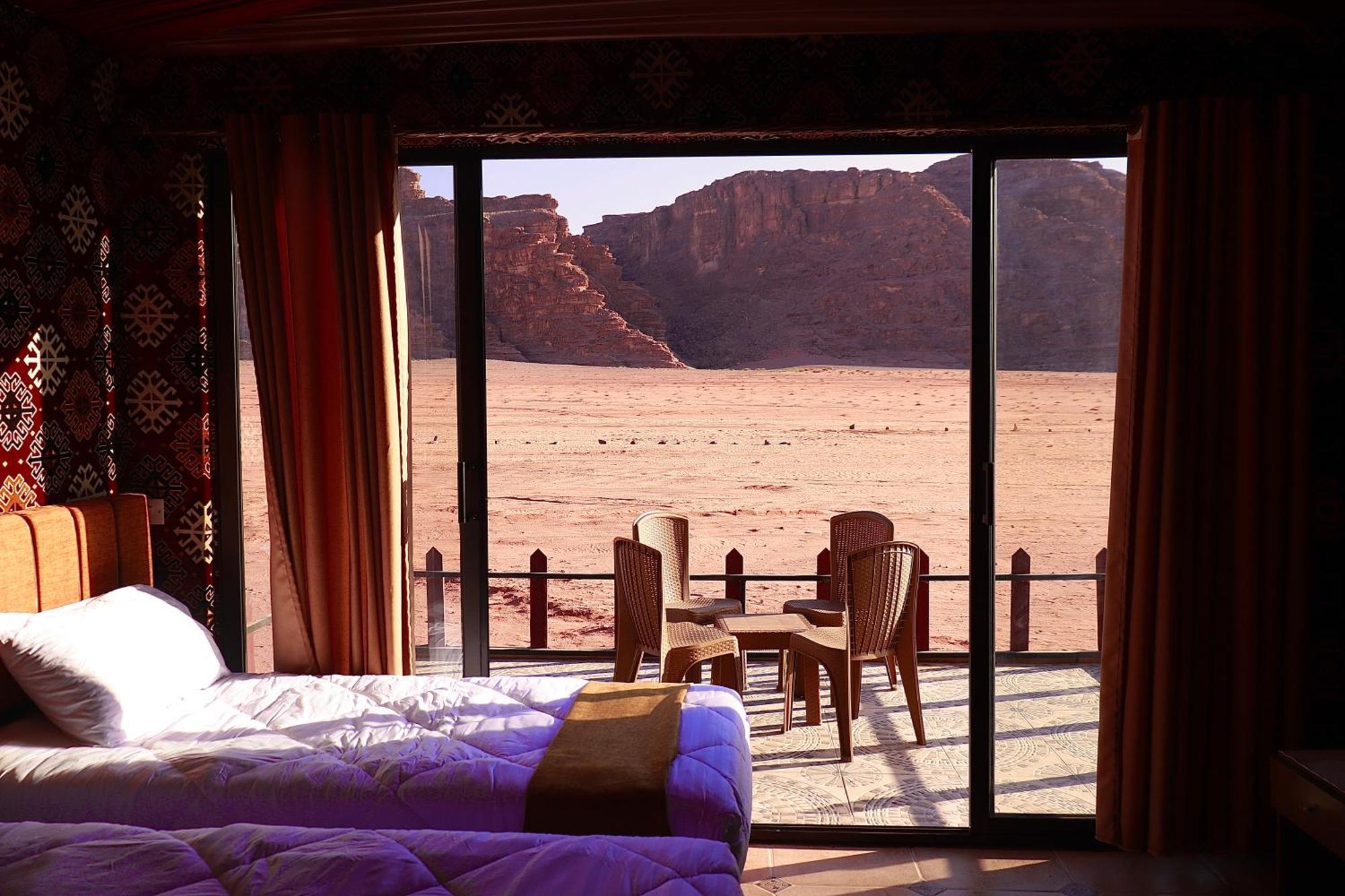 Magic Bedouin Star Hotel Wadi Rum Eksteriør billede