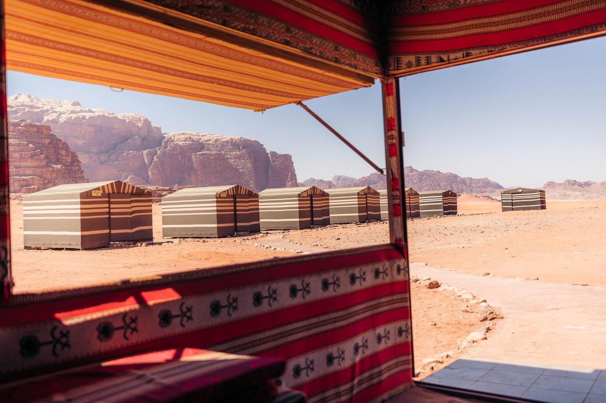 Magic Bedouin Star Hotel Wadi Rum Eksteriør billede