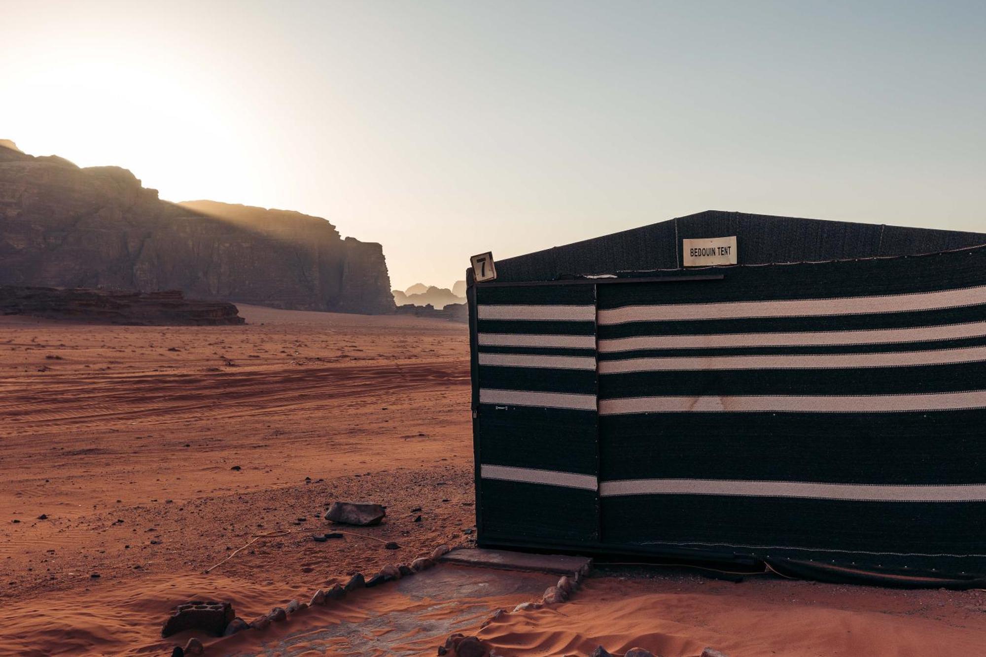 Magic Bedouin Star Hotel Wadi Rum Eksteriør billede